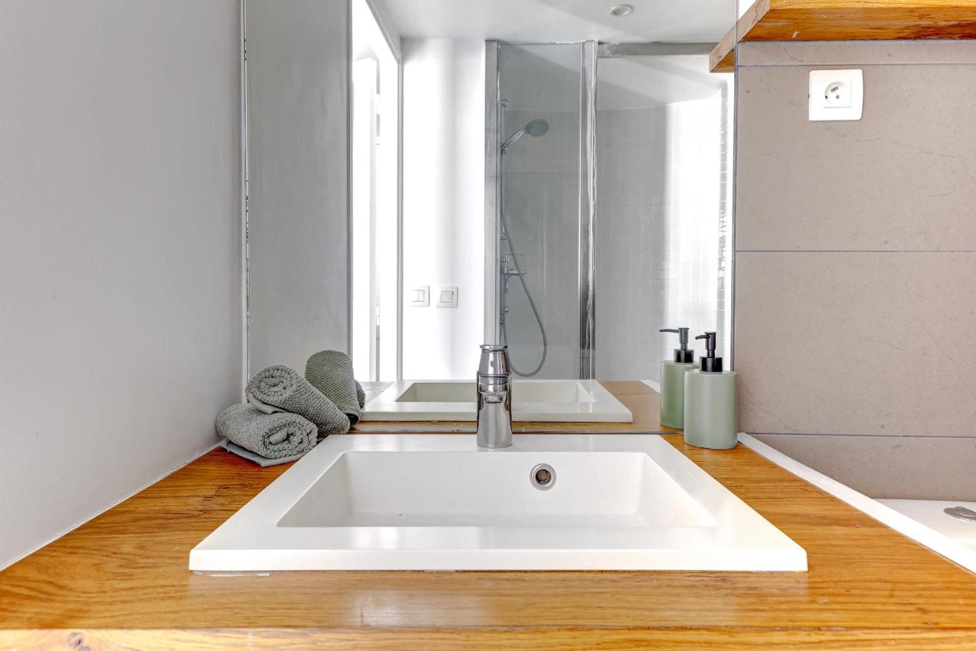 Bright 1br By Palais Garnier & Champs-elysees Apartment *